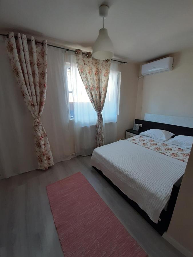 Casa Flamingo Craiova Exterior foto